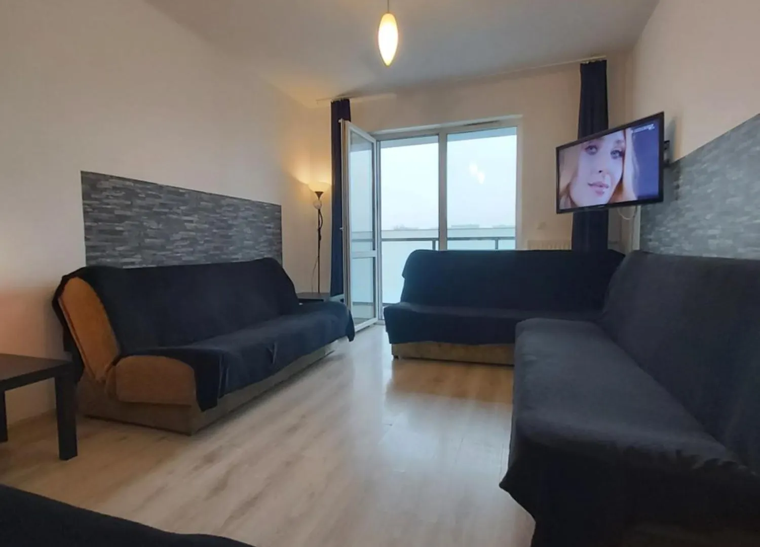 2060 Zwyciestwa 5G - Tanie Pokoje W Apartamencie - Samodzielne Zameldowanie - Self Check In Poznan 0*,  Poland